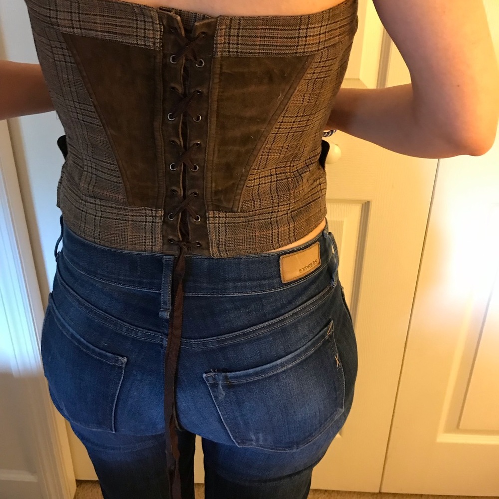 Fun and gorgeous BCBGMAXAZRIA crop
